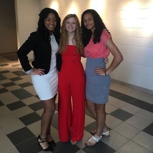 Forever 21 jumper size small